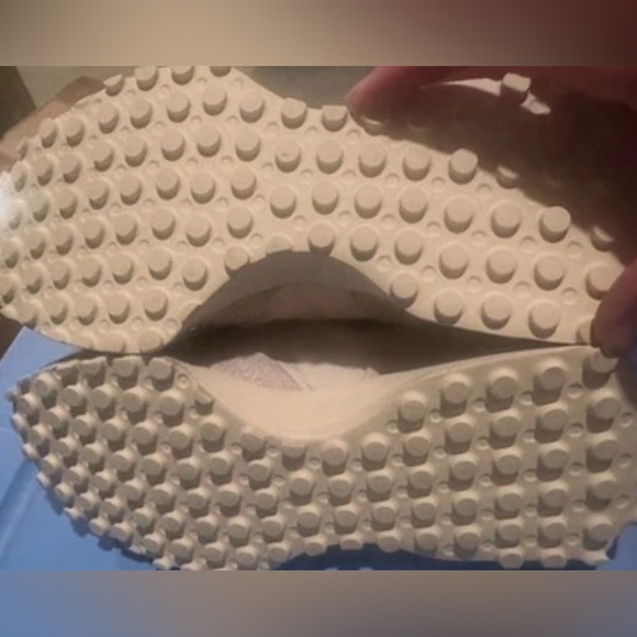 NEW BALANCE 327 Suede and Printed Crinkled-Shell Sneakers Size 7.5 Men's 9 Women - Picture 3 of 7